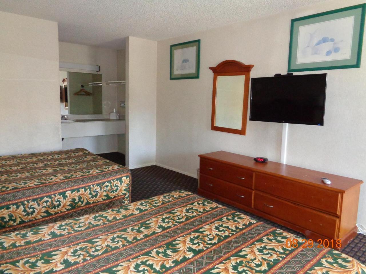 Long Beach Luxury Inn מראה חיצוני תמונה
