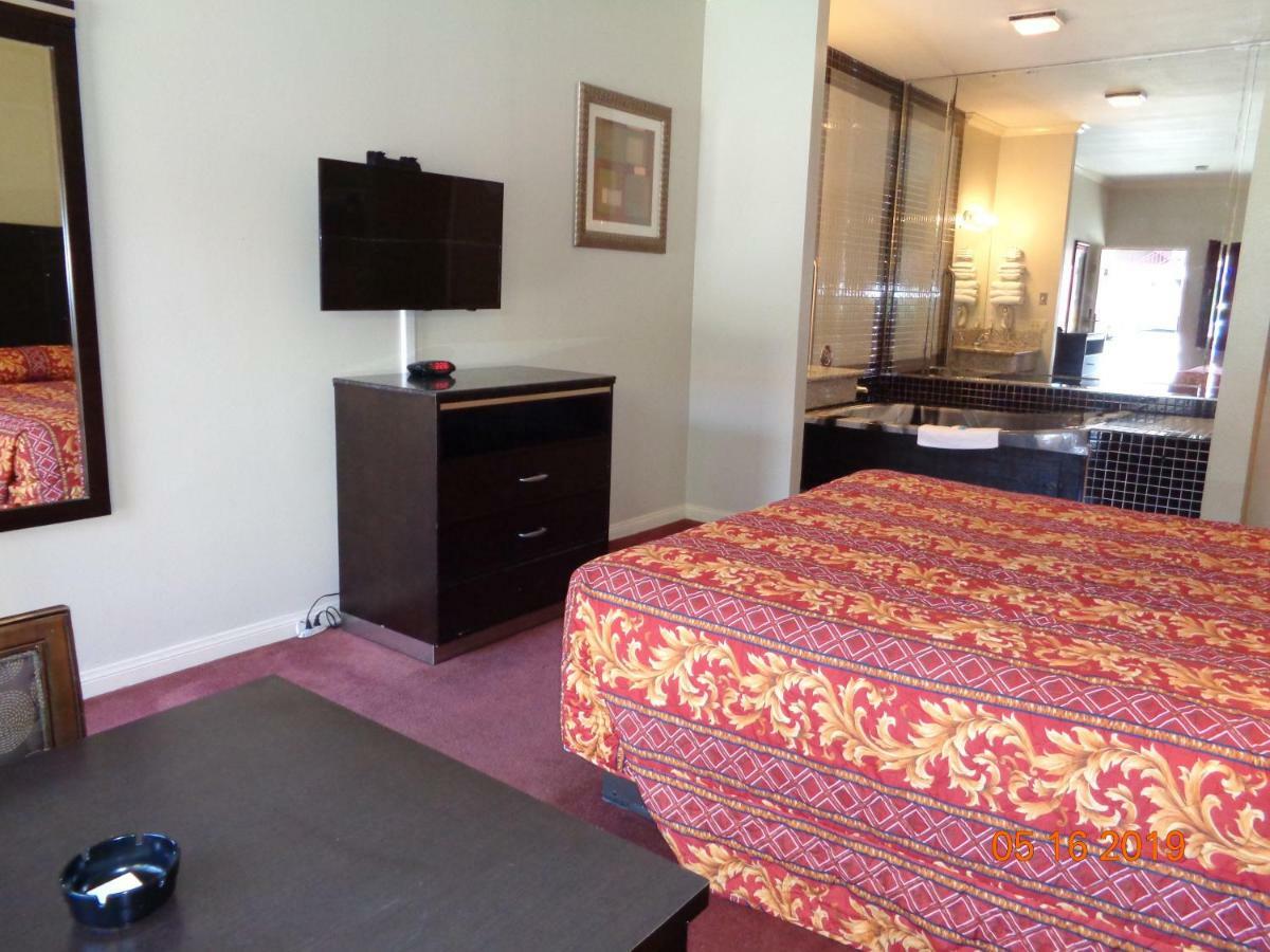Long Beach Luxury Inn מראה חיצוני תמונה